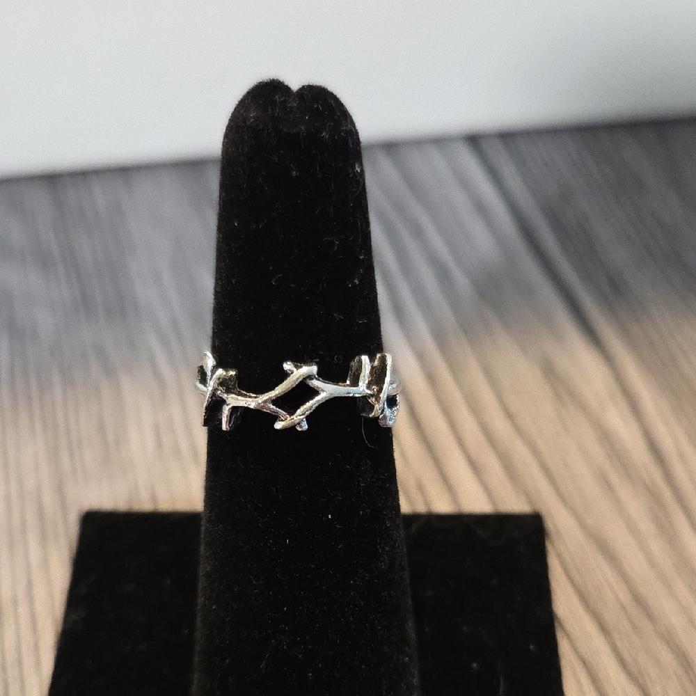 Barbed Wire Ring